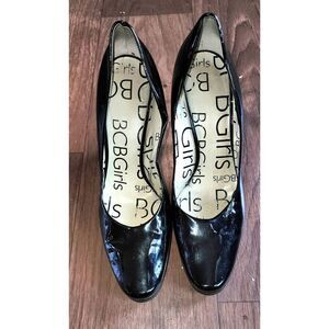 BCBG GIRLS PUMPS 